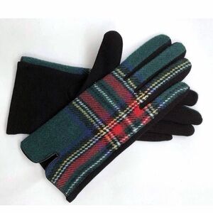 NWT Tartan Plaidberry Touchscreen Gloves